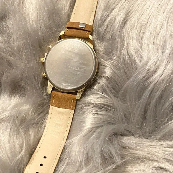 Brown Men’s Watch and Bracelet Set - Picture 9 of 10